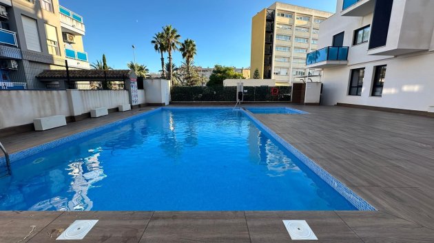 Revente - Appartements -
Torrevieja - Calas Blancas