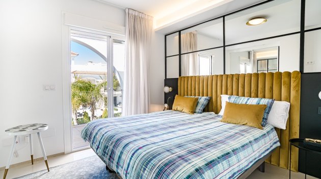 Reventa - Chalets -
Ciudad Quesada