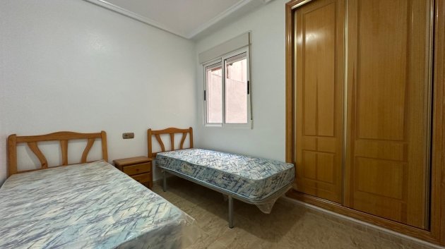 Reventa - Apartamentos -
Los Montesinos