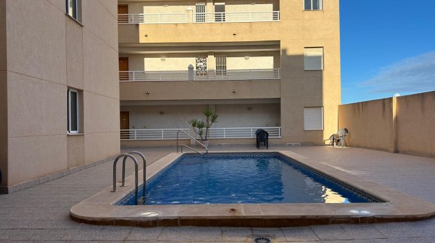 Reventa - Apartamentos -
Los Montesinos
