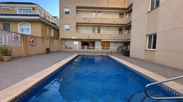 Reventa - Apartamentos -
Los Montesinos