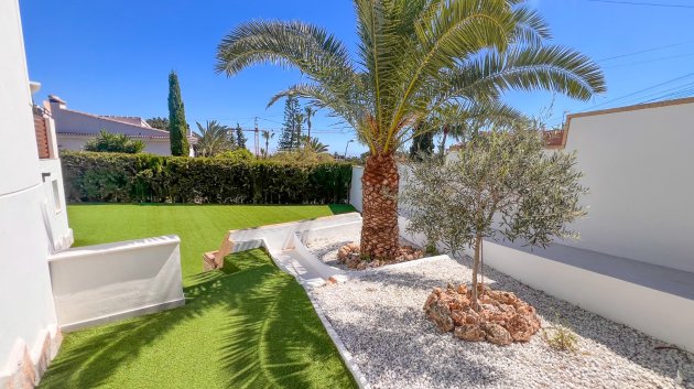 Revente - Villa -
Torrevieja - Los Balcones