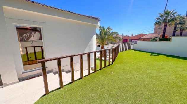 Revente - Villa -
Torrevieja - Los Balcones