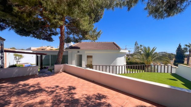 Revente - Villa -
Torrevieja - Los Balcones