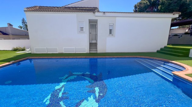 Revente - Villa -
Torrevieja - Los Balcones