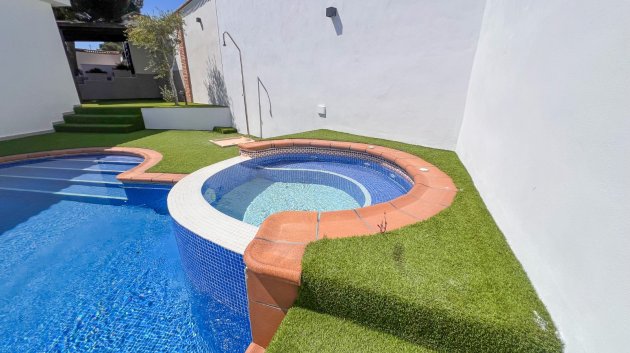 Revente - Villa -
Torrevieja - Los Balcones