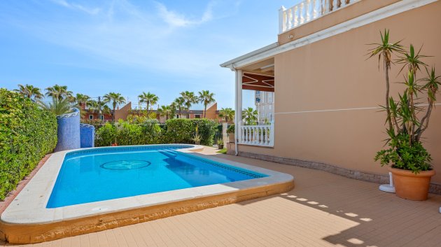 Revente - Villa -
Torrevieja - La Mata