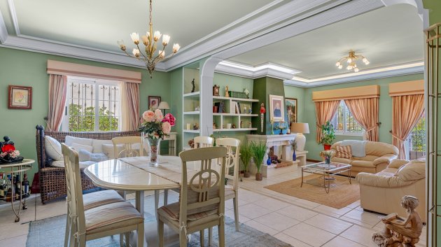 Revente - Villa -
Torrevieja - La Mata