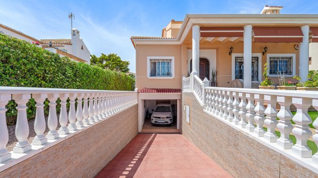 Revente - Villa -
Torrevieja - La Mata