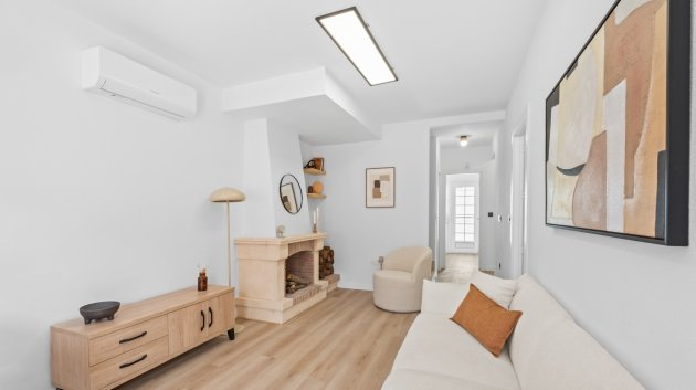 Revente - Villa -
Villamartín - PAU 26