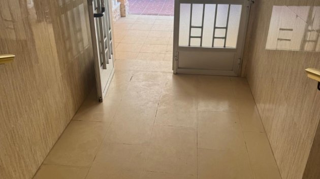 Reventa - Apartamentos -
Guardamar del Segura