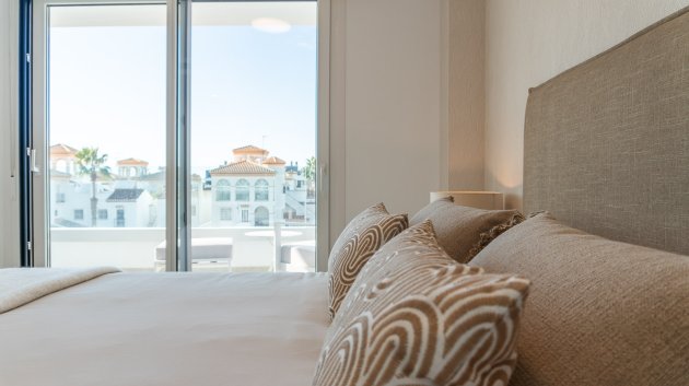 Obra nueva - Apartamentos -
Playa Flamenca