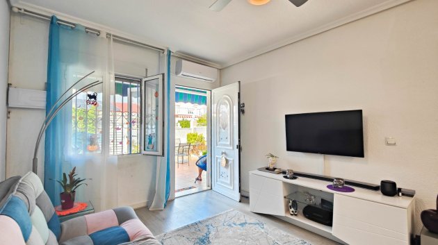 Resale - Townhouse -
Torrevieja - Torreta - Salado