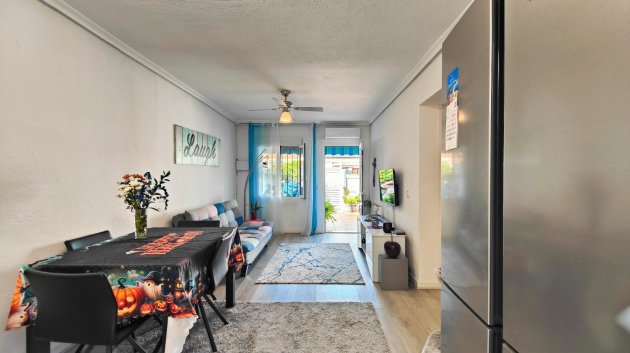 Resale - Townhouse -
Torrevieja - Torreta - Salado