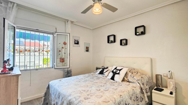 Resale - Townhouse -
Torrevieja - Torreta - Salado