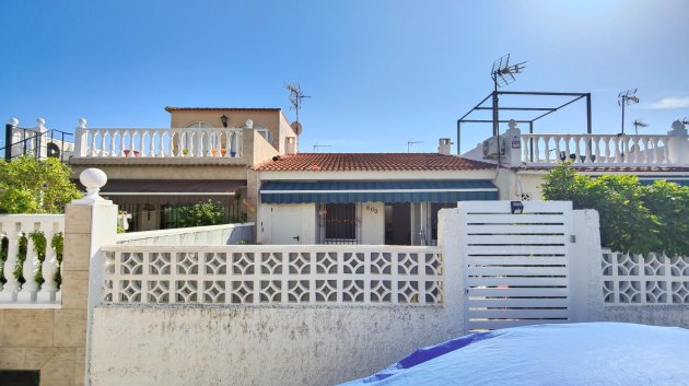 Resale - Townhouse -
Torrevieja - Torreta - Salado