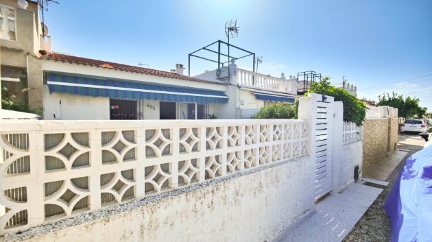 Resale - Townhouse -
Torrevieja - Torreta - Salado