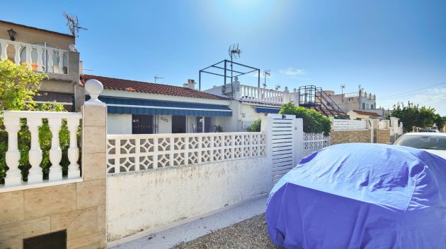 Resale - Townhouse -
Torrevieja - Torreta - Salado