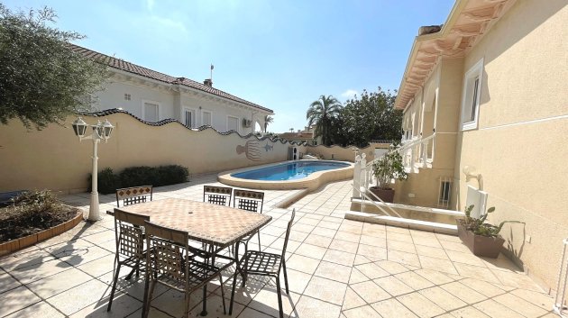 Reventa - Chalets -
Ciudad Quesada