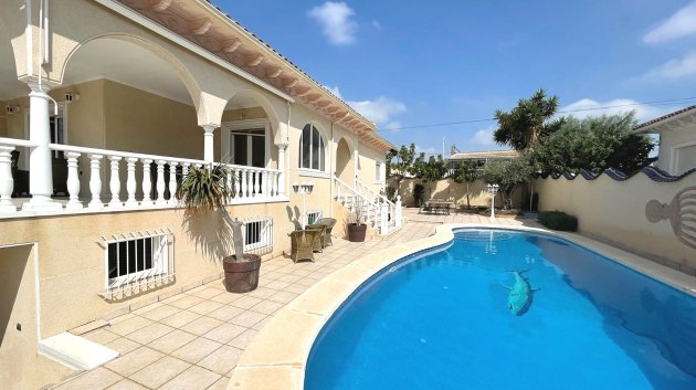 Reventa - Chalets -
Ciudad Quesada