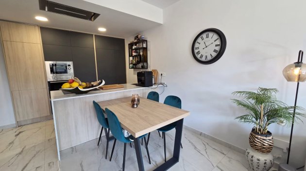 Resale - Apartments -
Orihuela Costa - Los Altos