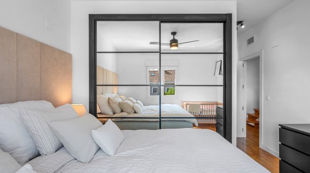 Resale - Townhouse -
Alicante - Playa San Juan