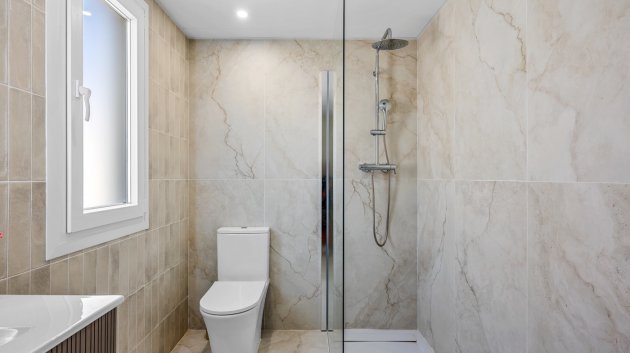 Resale - Townhouse -
Alicante - Playa San Juan