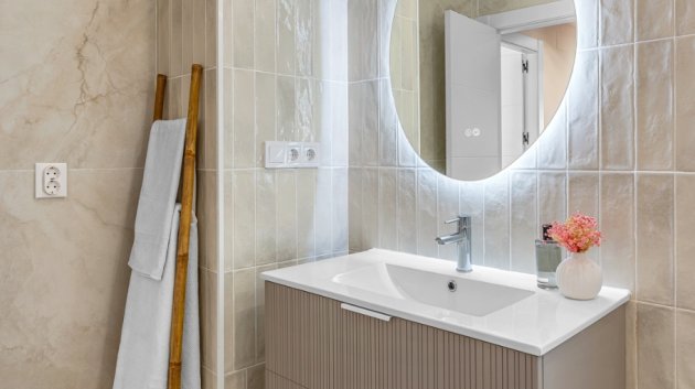 Resale - Townhouse -
Alicante - Playa San Juan