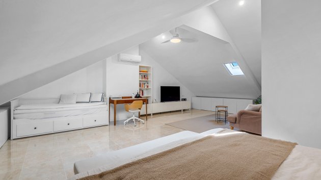 Resale - Townhouse -
Alicante - Playa San Juan