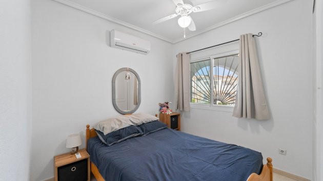 Reventa - Chalets -
Benijofar - Monte Azul