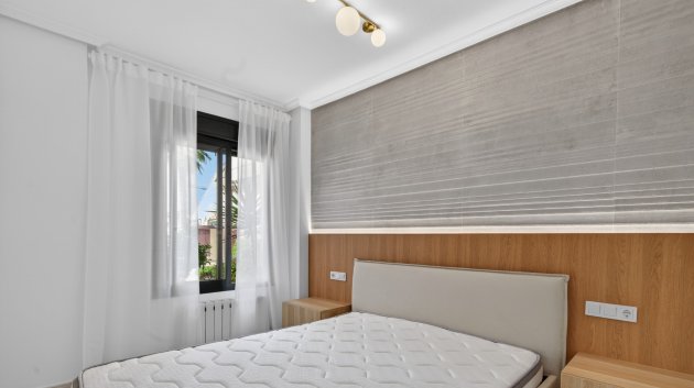 Resale - Apartments -
Orihuela Costa - Campoamor