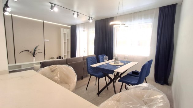 Resale - Apartments -
Torrevieja - Playa Acequion