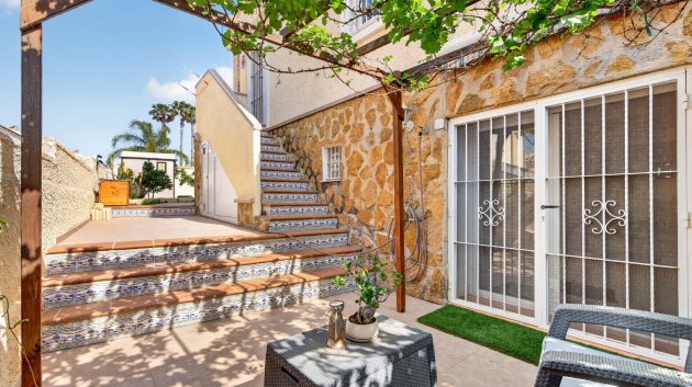 Revente - Villa -
Gran Alacant - Monte y Mar