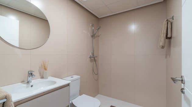 Obra nueva - Apartamentos -
Playa Flamenca