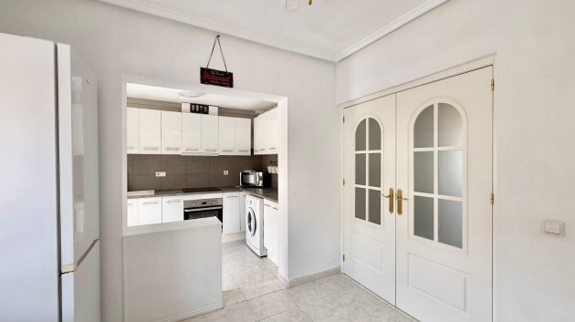 Resale - Townhouse -
Benijofar
