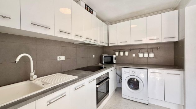Resale - Townhouse -
Benijofar