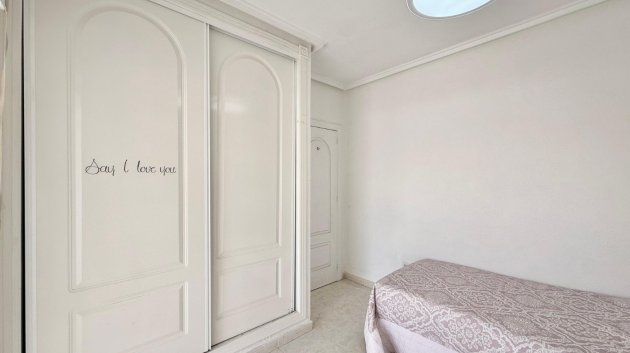 Resale - Townhouse -
Benijofar