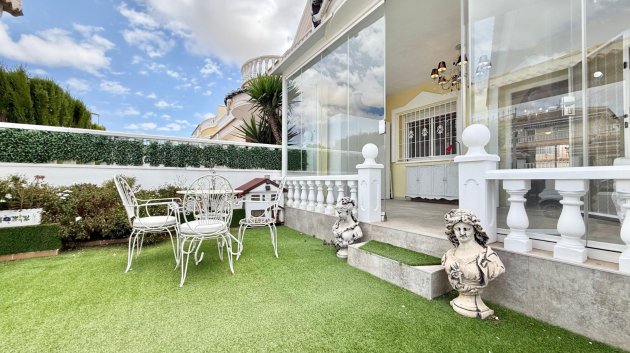 Resale - Townhouse -
Benijofar