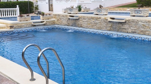 Resale - Townhouse -
Benijofar