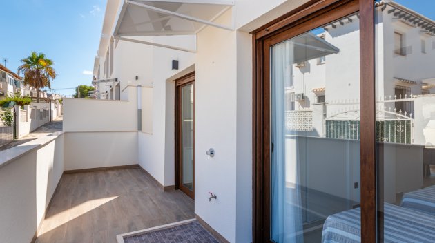 Obra nueva - Apartamentos -
Torrevieja