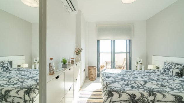 Reventa - Apartamentos -
El Raso