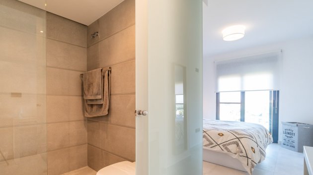 Reventa - Apartamentos -
El Raso