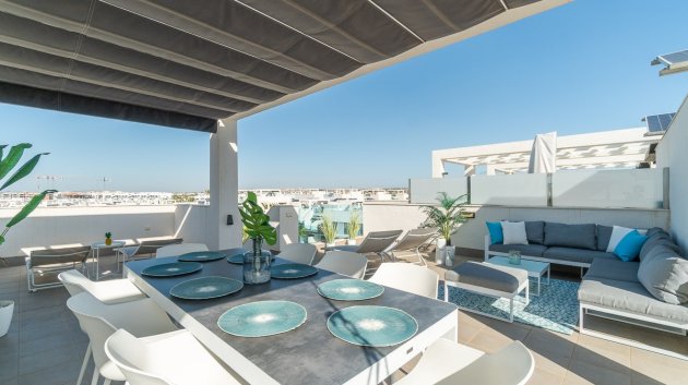 Reventa - Apartamentos -
El Raso
