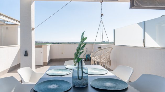 Reventa - Apartamentos -
El Raso