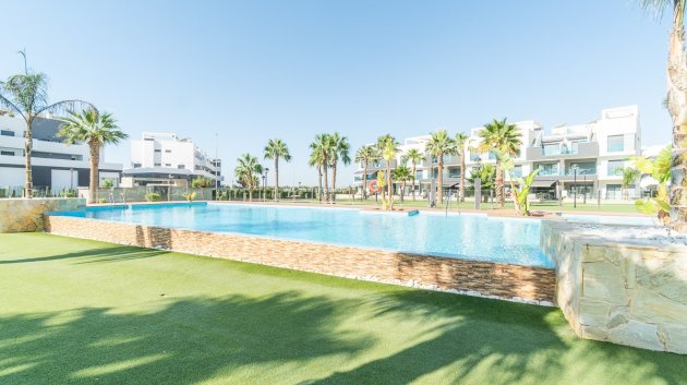 Reventa - Apartamentos -
El Raso