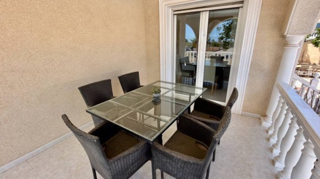 Resale - Villa -
Ciudad Quesada - Urbanizaciones