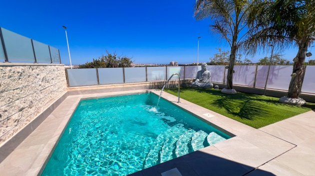 Resale - Villa -
Torrevieja - Los Balcones