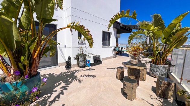 Resale - Villa -
Torrevieja - Los Balcones
