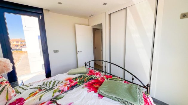 Resale - Villa -
Torrevieja - Los Balcones