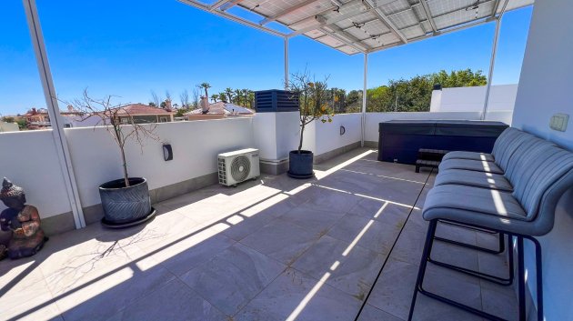 Resale - Villa -
Torrevieja - Los Balcones